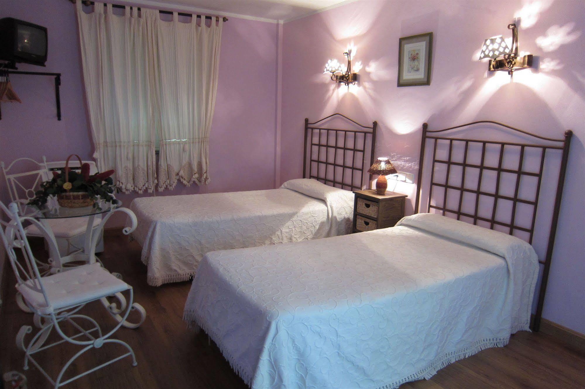 Hotel Azabache Susierra Onís المظهر الخارجي الصورة